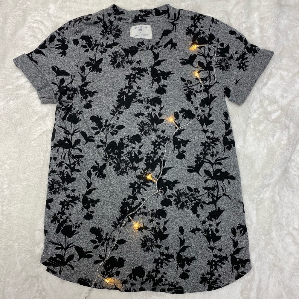 sol angele’s x anthropologie gray and black floral print tee size S